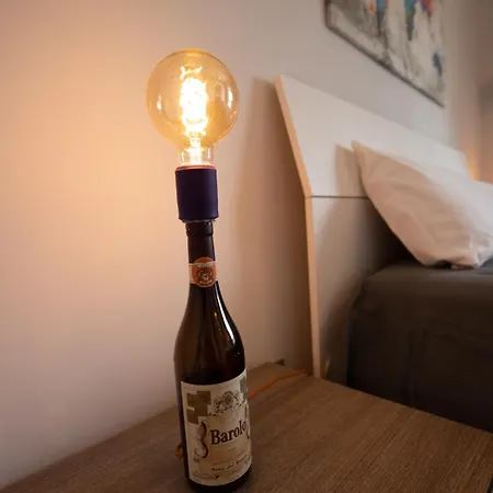 Vinhome Bilocale Con Garage Privato Centro *