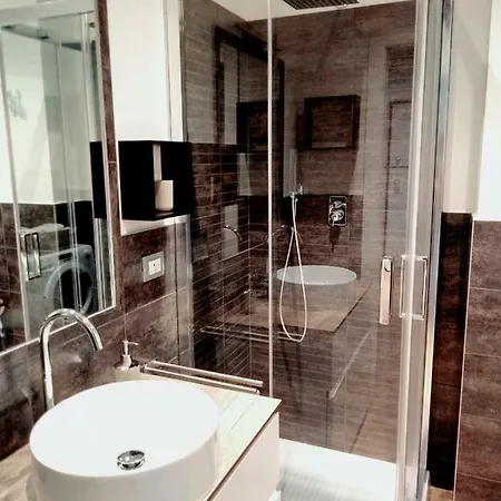 Vinhome Bilocale Con Garage Privato Centro Apartment Alba (Piedmont)
