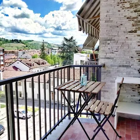 Vinhome Bilocale Con Garage Privato Centro